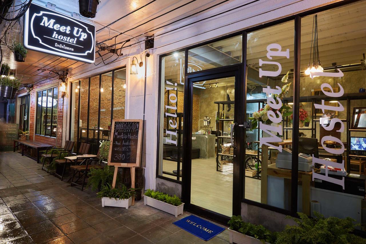 Meet Up Hostel Bangkok Dış mekan fotoğraf