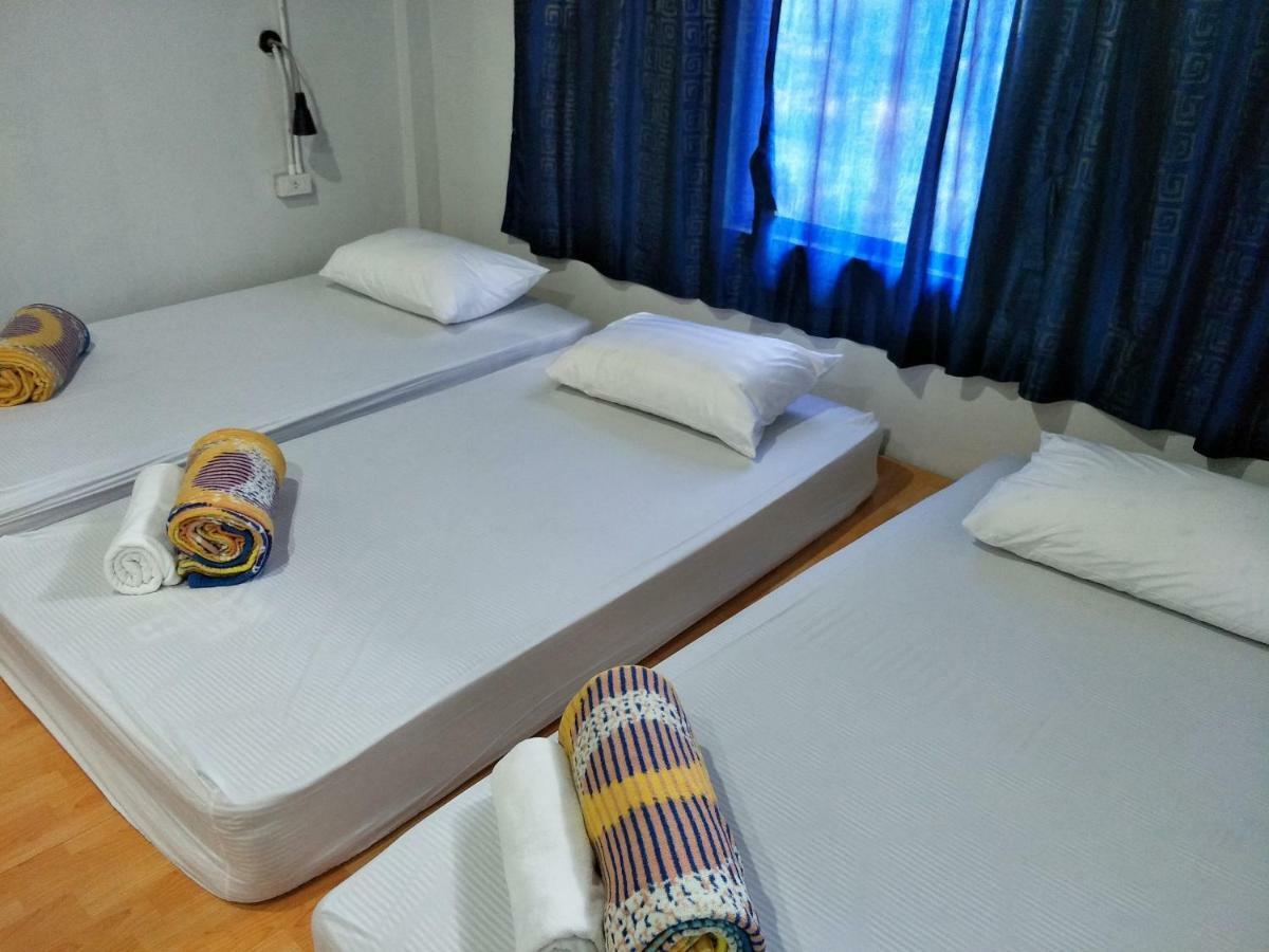 Meet Up Hostel Bangkok Dış mekan fotoğraf